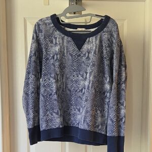 GAP Navy and White Pullover Sweatshirt